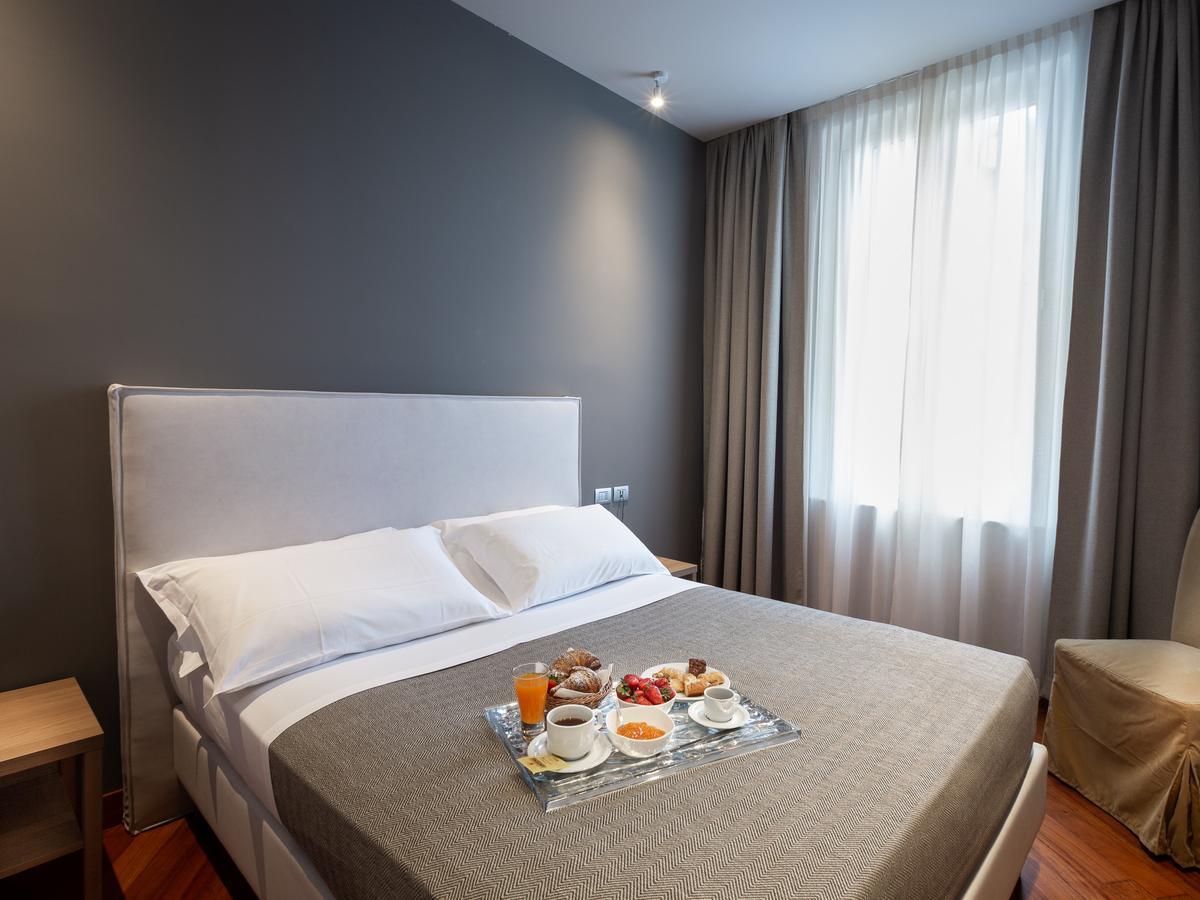 Hnn Luxury Suites Genoa Exterior photo